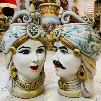 Pair of Caltagirone Moron Heads - Height 25 cm Crown tips - 