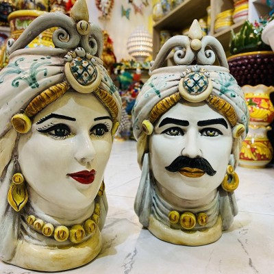 Pair of Caltagirone Moron Heads - Height 25 cm Crown tips - 