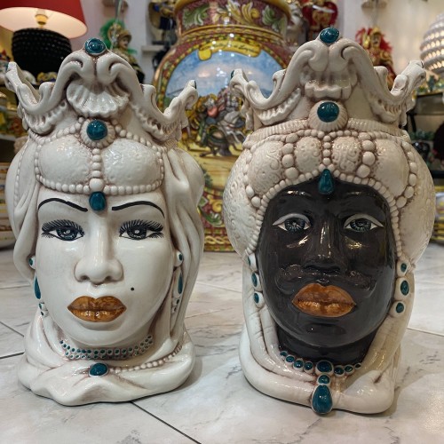 Pair of Caltagirone Moorish heads with antique white background and teal details - 25 cm high