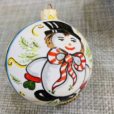 Weihnachtskugel aus feiner handverzierter Keramik – großes Format, Durchmesser 9/10 cm - 