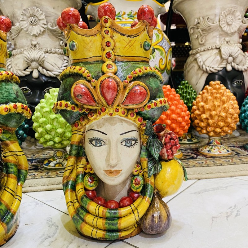 Siciliaanse Moorkoppen (paar) h ca. 33 cm Caltagirone, met kroon, citroenen, vijgen en granaatappels - 