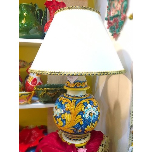 Lampa ceramiczna Caltagirone, wys. ok. 55 cm. Barokowa dekoracja i kwiaty - 